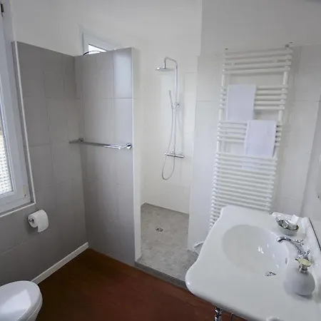 Du Bonheur, Chambres D'hotes *
